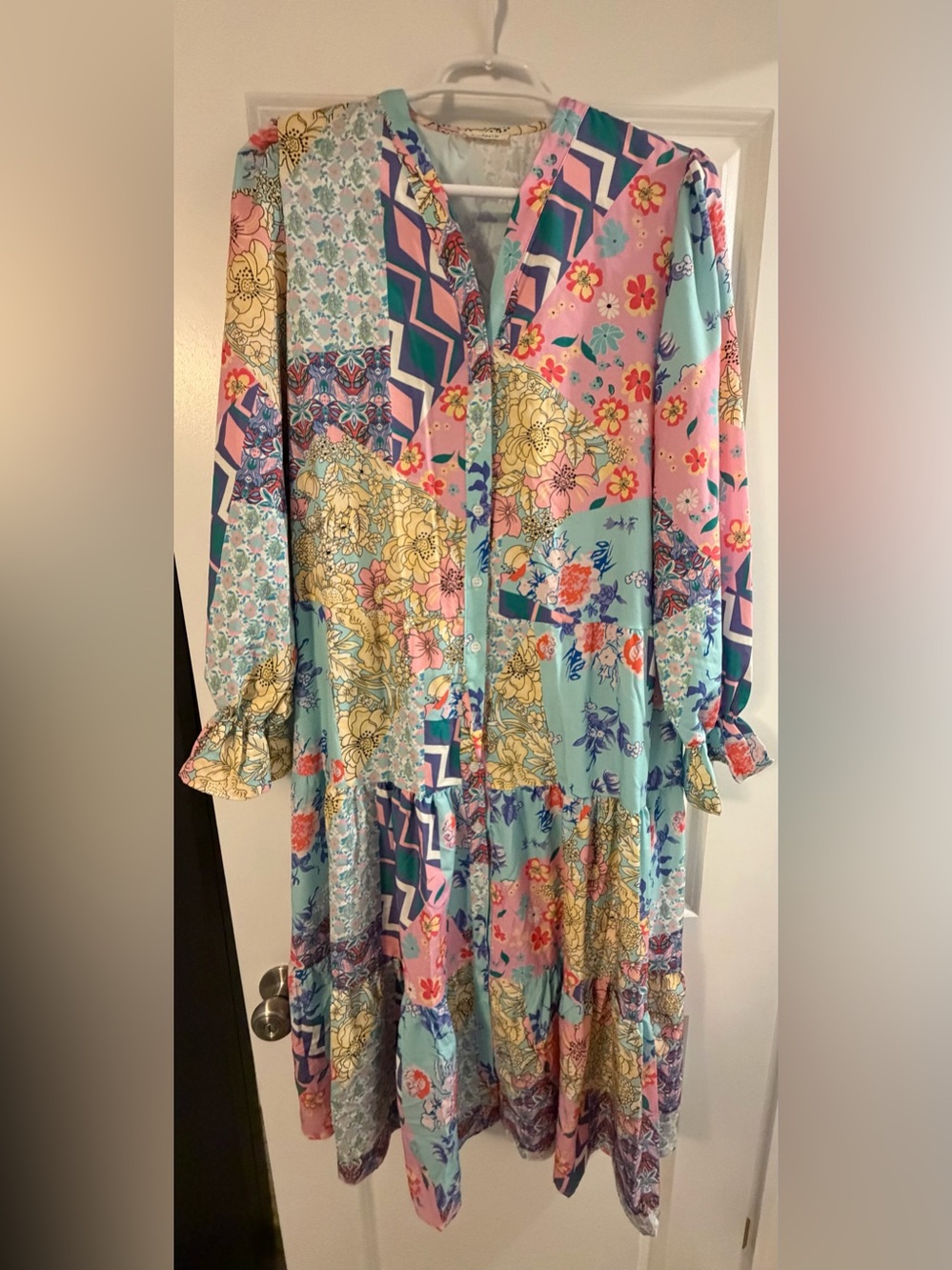 Women’s SundayUp blue floral patchwork long sleeve maxi dress size M. EUC
